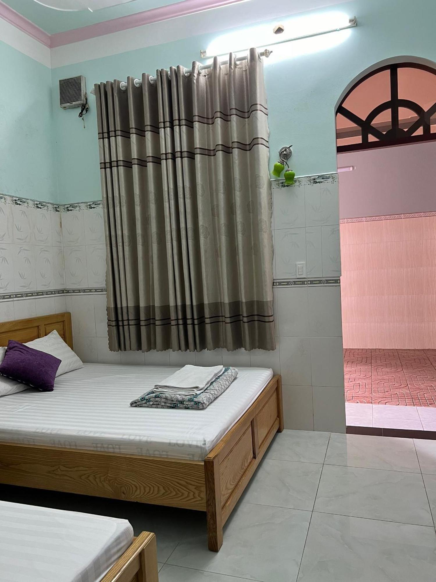 Nha Nghi 72 Hotel Long Hai Bagian luar foto